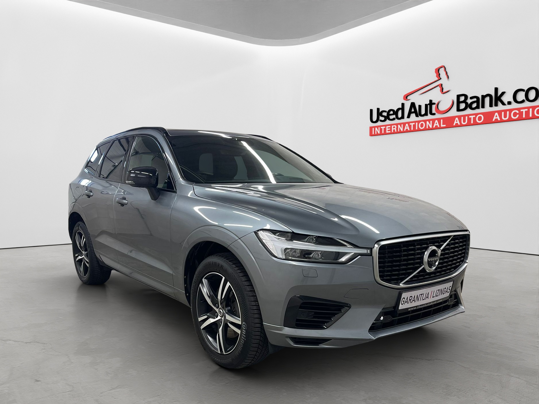 VOLVO XC60 2.0 T8 AWD R-DESIGN
