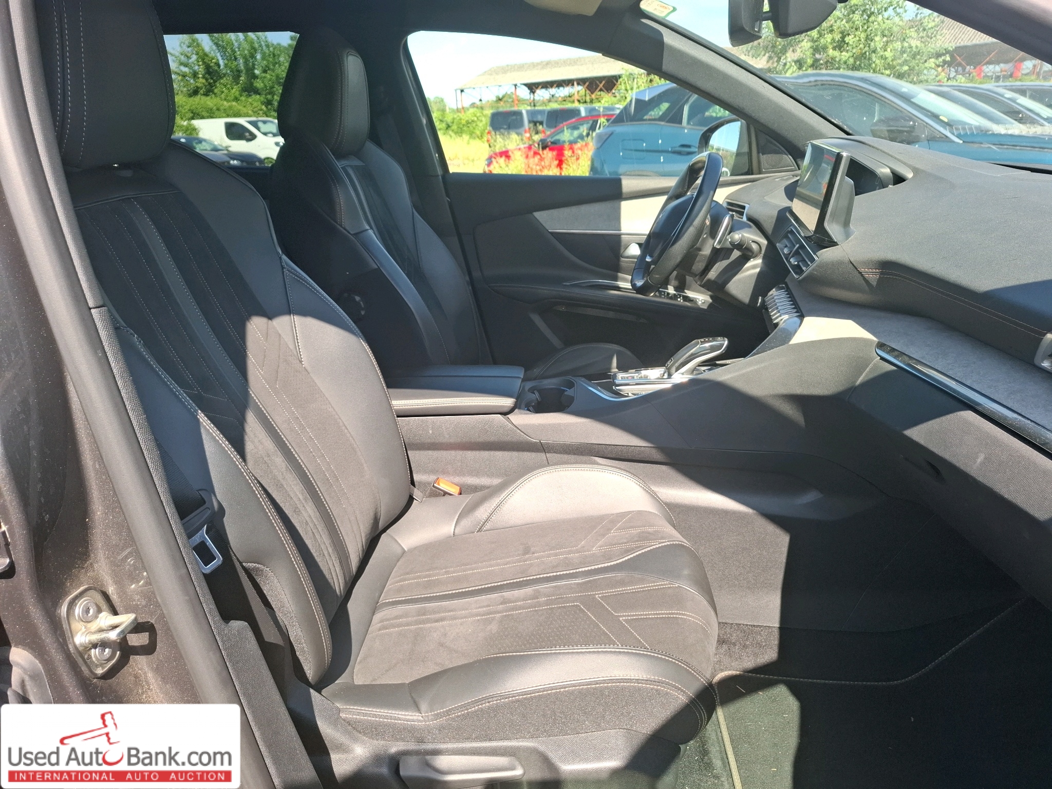 PEUGEOT 5008 GT BlueHDi