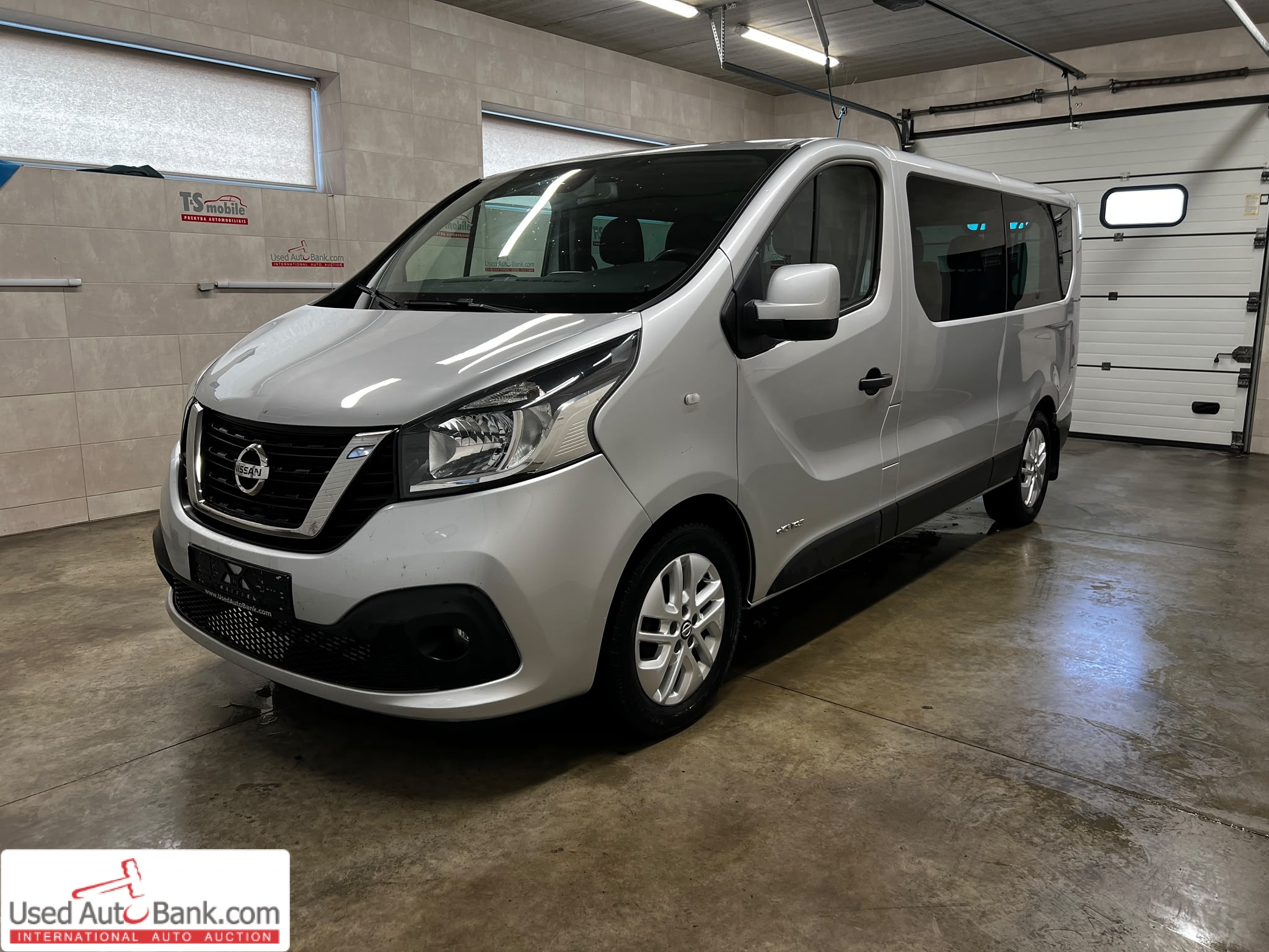 Nissan NV300