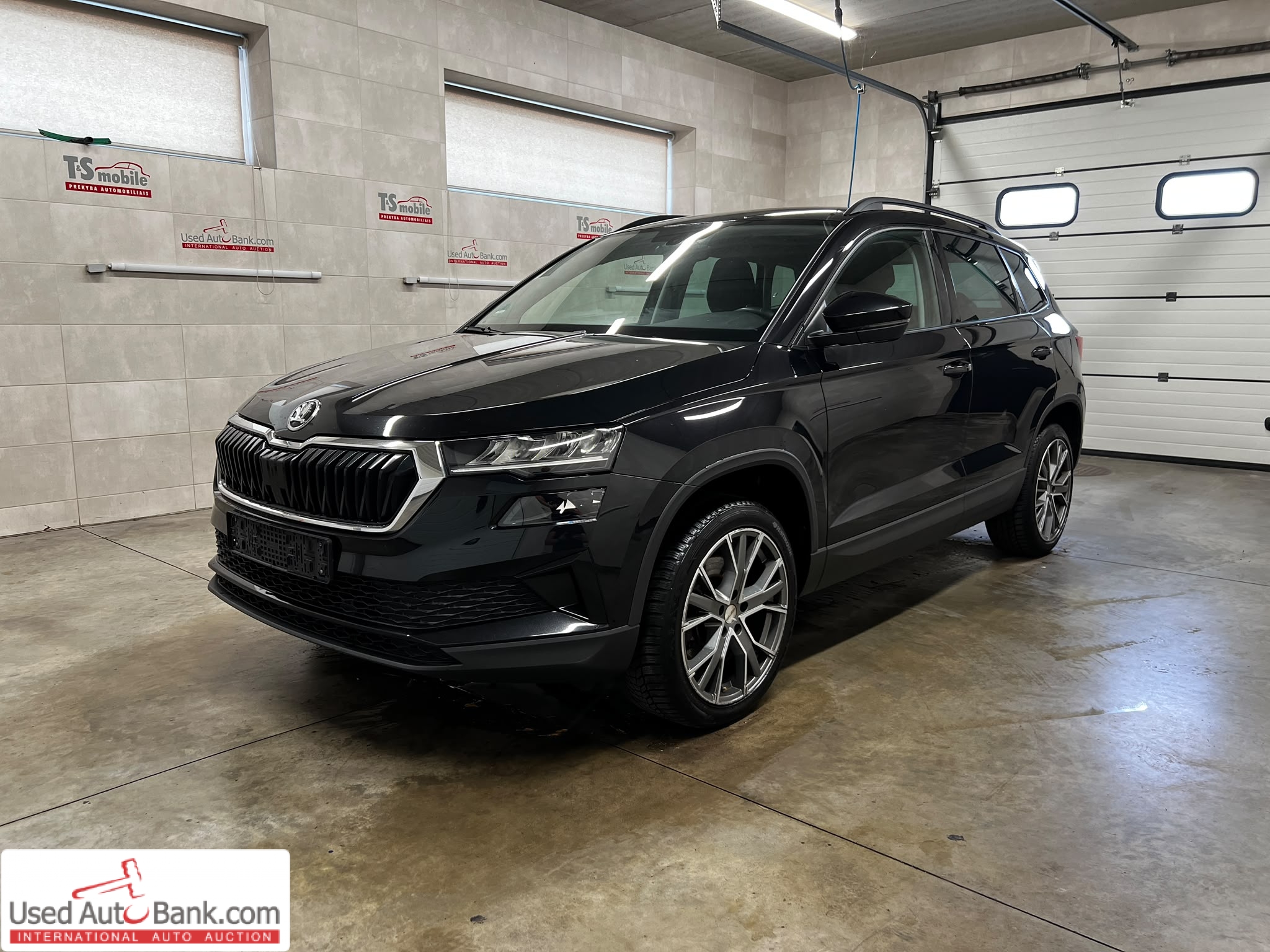 SKODA Karoq 1.5 TSI ACT Bus. Ed.